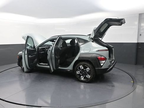 Used 2024 Hyundai Kona SEL FWD image 33