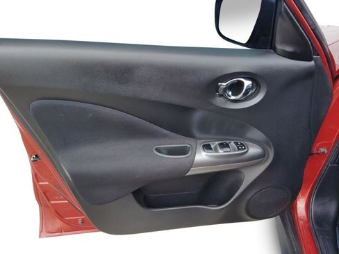 Used 2015 Nissan Juke S AWD/4WD image 9