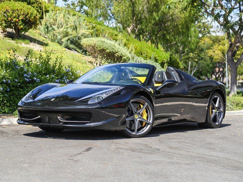 Used 2013 Ferrari 458 Spider RWD image 5
