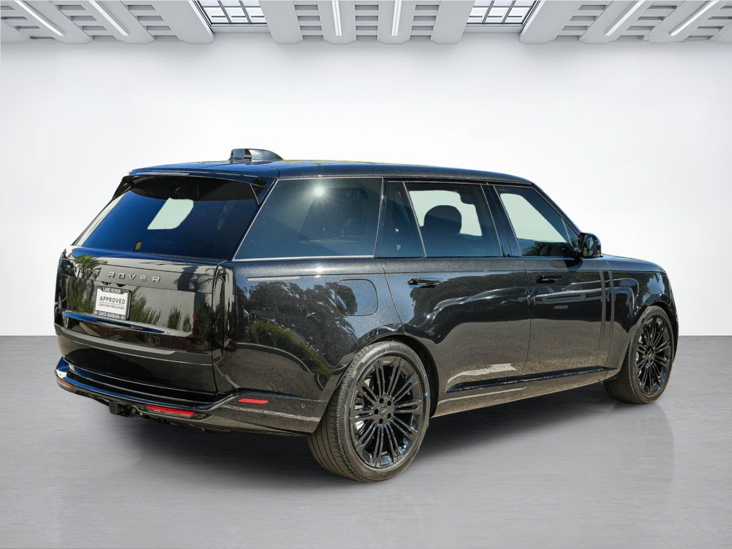 Certified 2026 Land Rover Range Rover Long Wheelbase SE AWD/4WD image 5