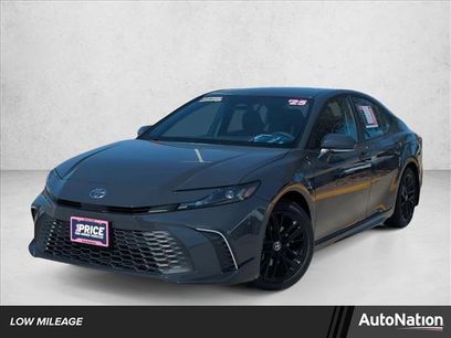 Used 2025 Toyota Camry SE w/ Convenience Package