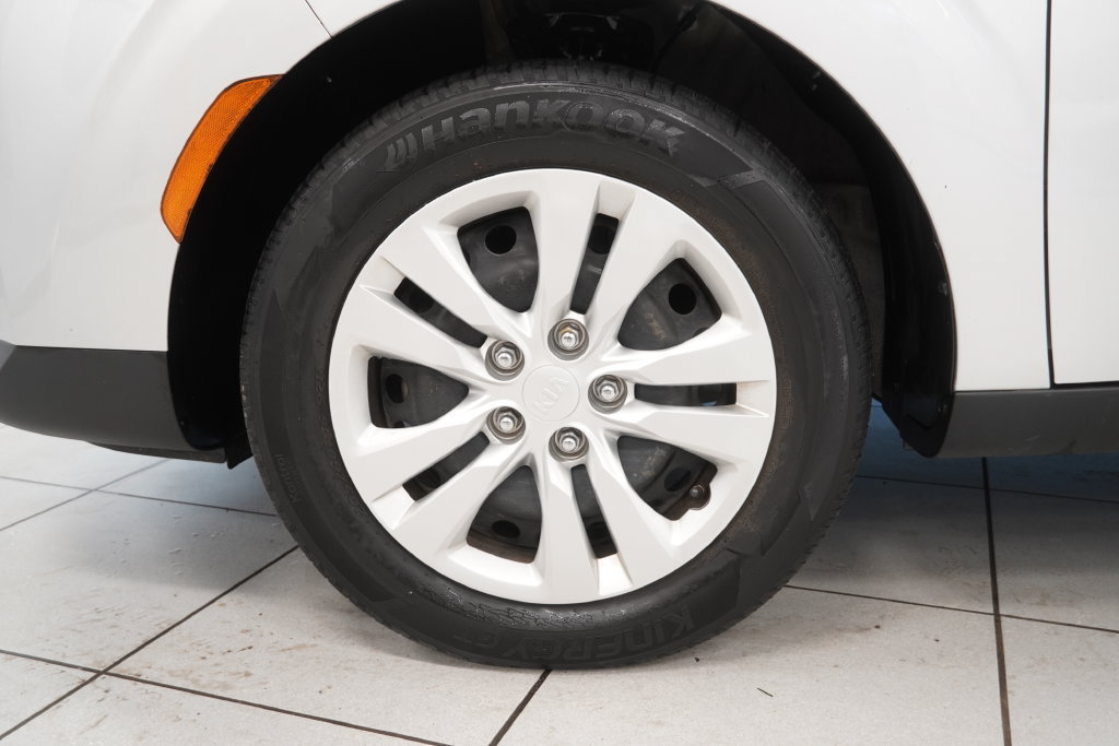 Used 2021 Kia Soul LX FWD image 15