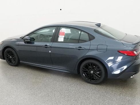 New 2026 Toyota Camry SE FWD image 4