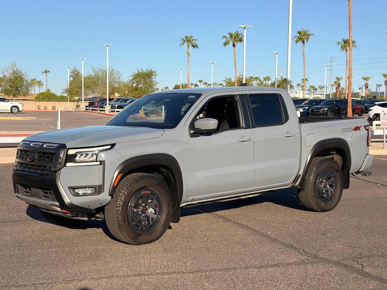 Certified 2025 Nissan Frontier PRO-4X AWD/4WD image 2