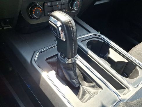 Used 2015 Ford F150 XLT w/ Equipment Group 301A Mid AWD/4WD image 16