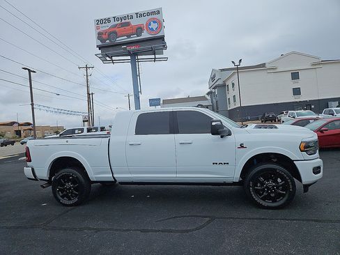 Used 2024 RAM 2500 Limited AWD/4WD image 6