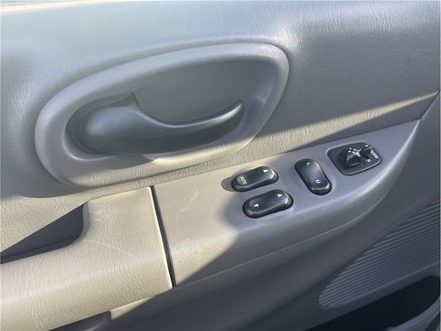 Used 2000 Ford F150 Short Bed 4D image 15