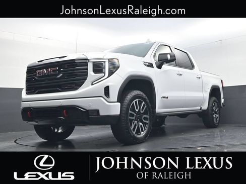 Used 2023 GMC Sierra 1500 AT4 w/ AT4 Premium Package AWD/4WD image 19