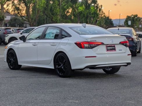 New 2026 Honda Civic FWD Hybrid Sedan image 9