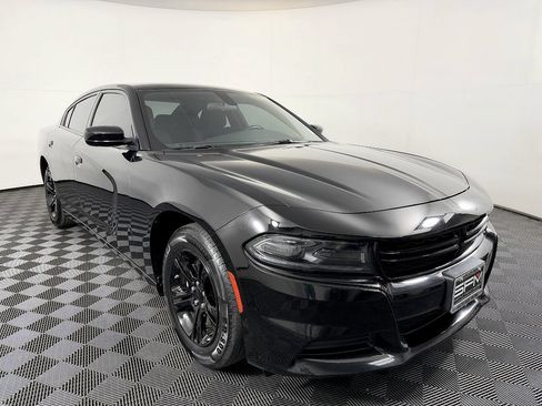 Used 2023 Dodge Charger SXT RWD image 6