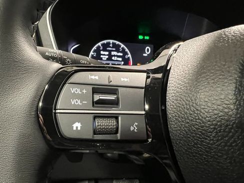 Used 2025 Honda Pilot EX-L image 19