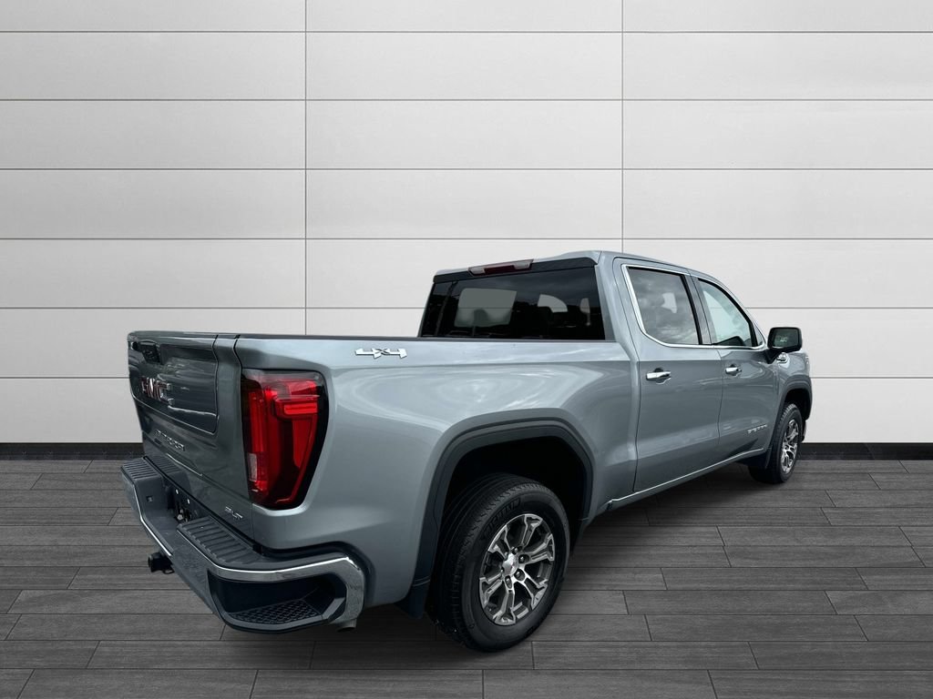 Used 2025 GMC Sierra 1500 SLT AWD/4WD image 3
