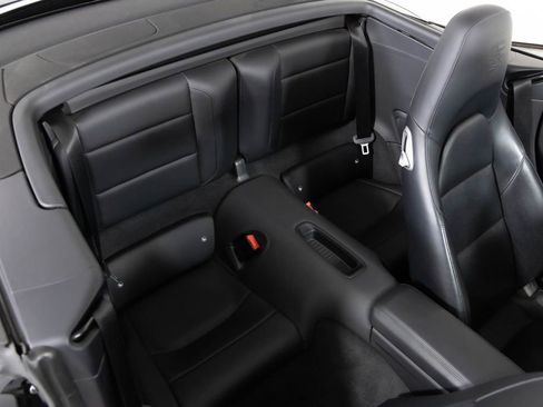 Used 2019 Porsche 911 Turbo image 40