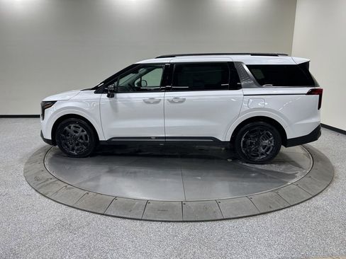New 2026 Kia Carnival SX Prestige image 8