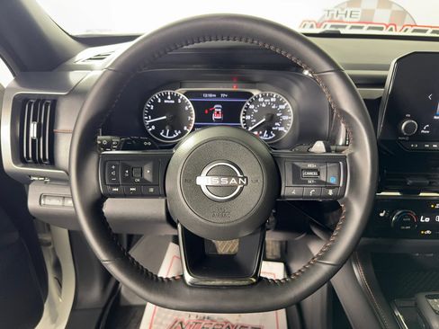 Used 2025 Nissan Pathfinder Rock Creek AWD/4WD image 13