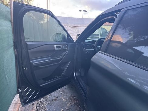 Certified 2020 Ford Explorer XLT image 6