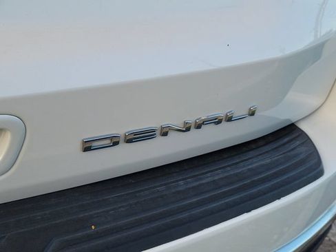 Used 2022 GMC Yukon Denali RWD image 8