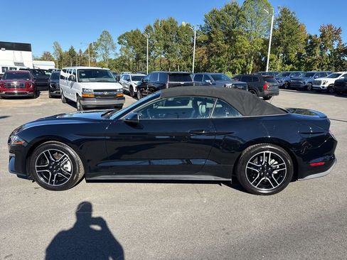 Used 2022 Ford Mustang Premium image 2
