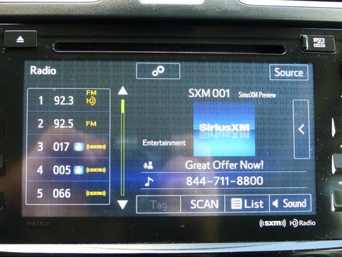 Used 2017 Subaru Forester 2.5i Touring AWD/4WD image 51