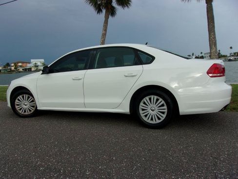 Used 2014 Volkswagen Passat 1.8T S FWD image 15