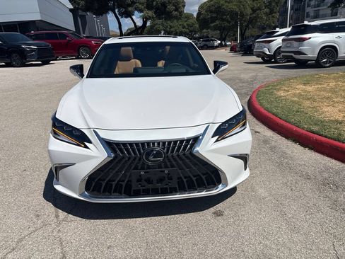 Used 2024 Lexus ES 300h Ultra Luxury FWD image 8