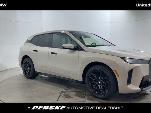 Used 2026 BMW iX xDrive60 w/ M Sport Package AWD/4WD image 2