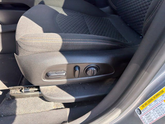 Used 2018 GMC Terrain SLE w/ Driver Convenience Package AWD/4WD image 38