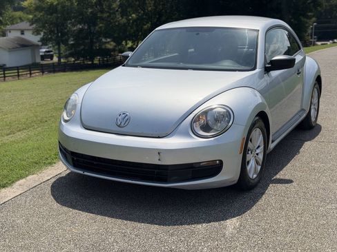 Used 2014 Volkswagen Beetle 1.8T FWD image 3