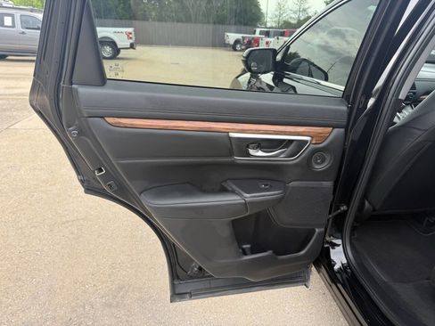 Used 2020 Honda CR-V Touring image 14
