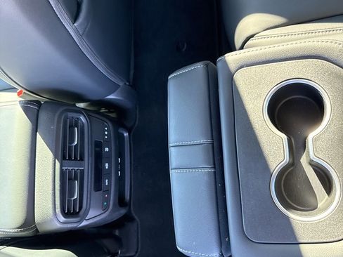 Certified 2025 Honda Pilot EX-L image 15