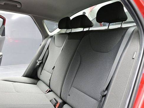 Used 2025 Kia K4 LXS image 15