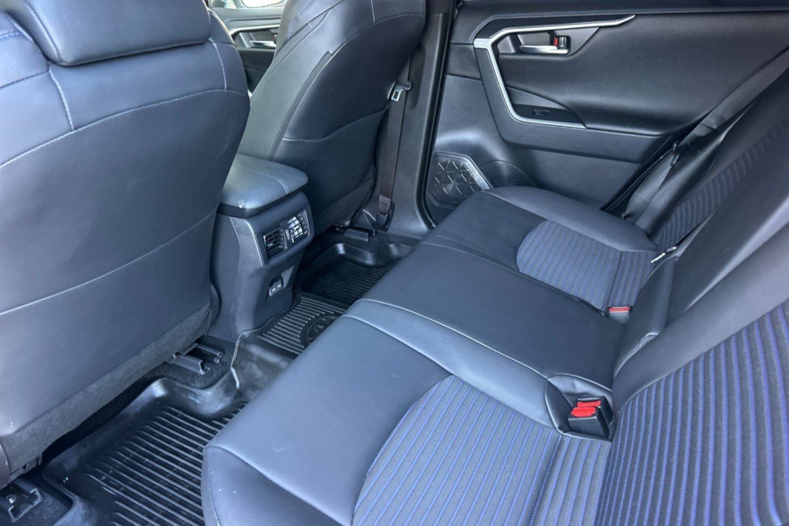 Certified 2024 Toyota RAV4 XSE w/ Advanced Technology Package AWD/4WD image 11