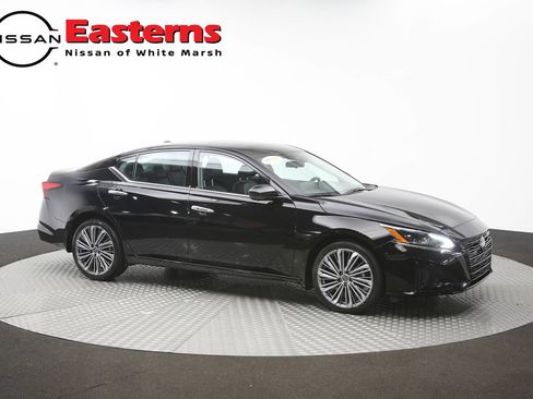 Used 2024 Nissan Altima 2.5 SL AWD/4WD image 43