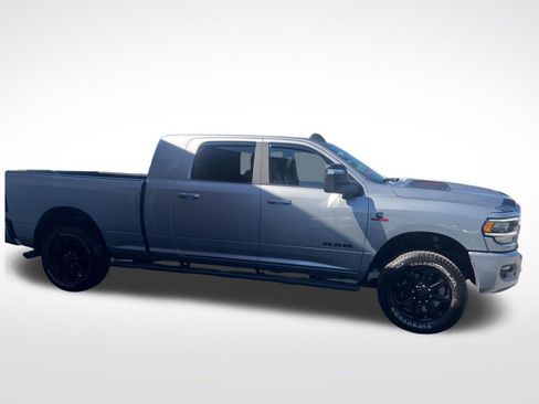 Used 2024 RAM 2500 Laramie w/ Night Edition image 7