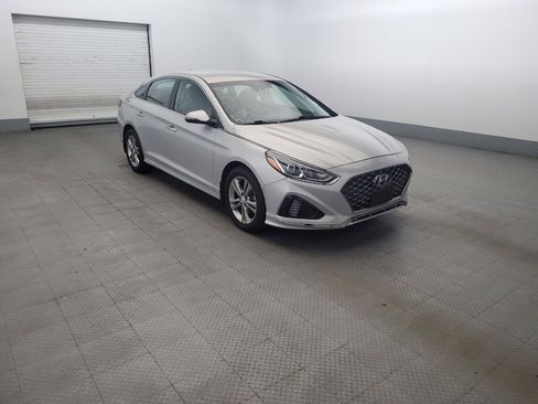 Used 2019 Hyundai Sonata SEL w/ Tech Package 02 FWD image 13