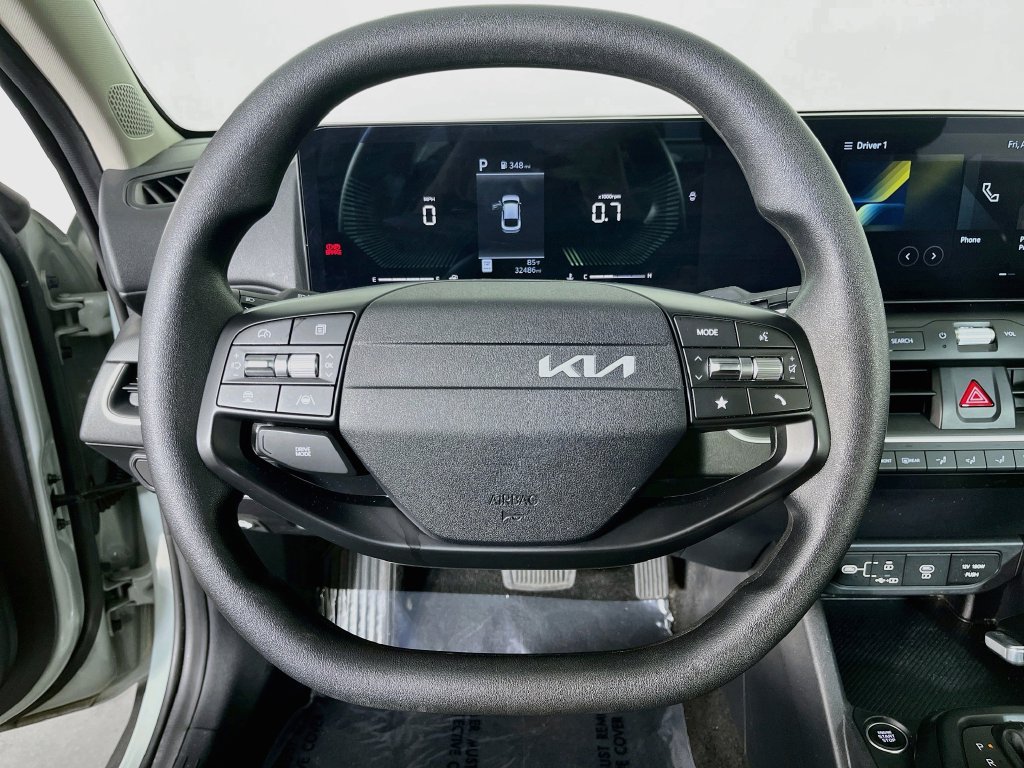 Used 2025 Kia K4 FWD image 13