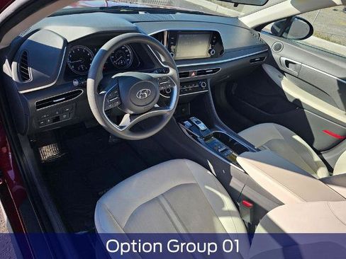 Used 2023 Hyundai Sonata SE FWD image 2