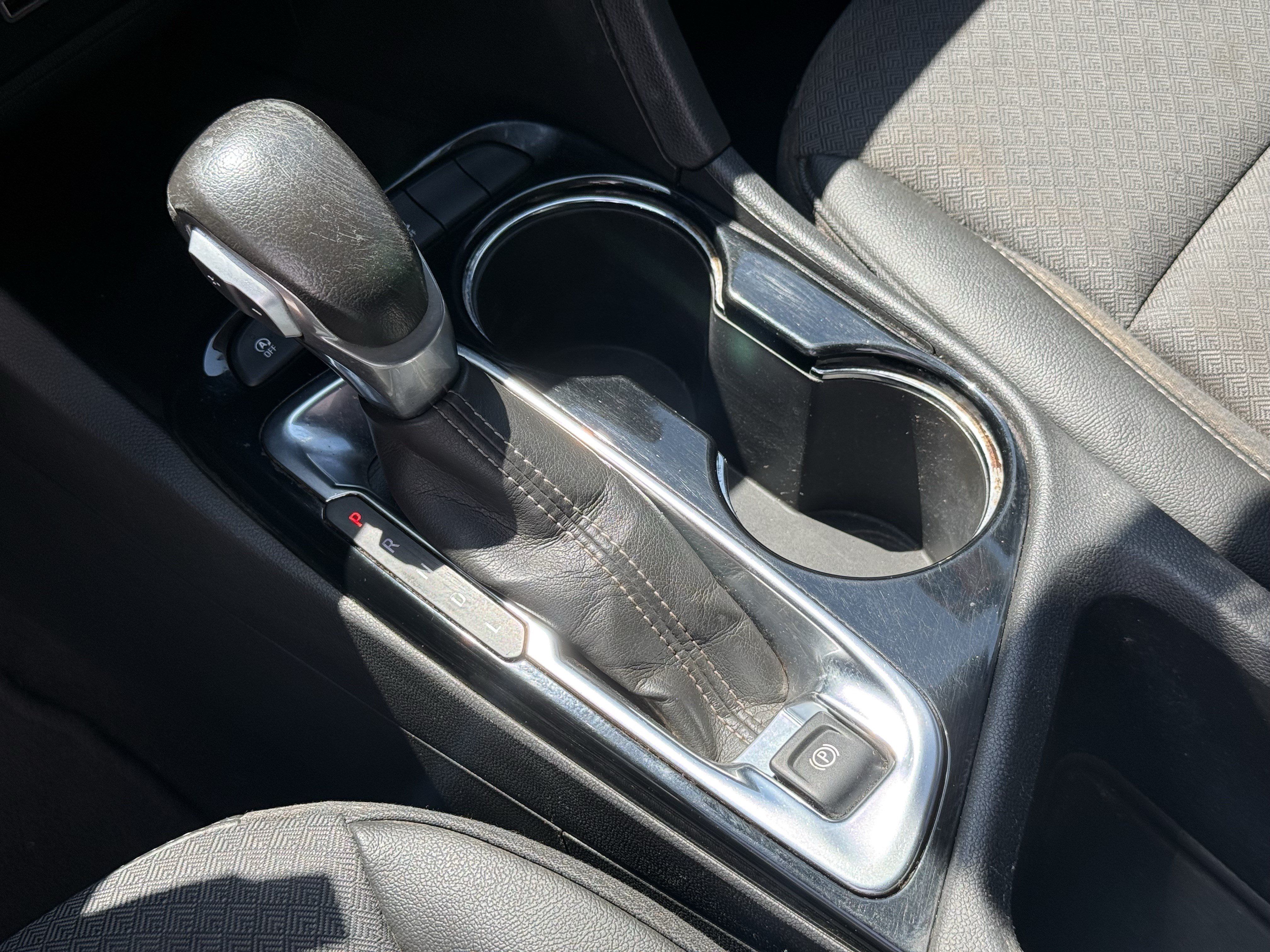 Used 2023 Buick Encore GX Preferred FWD image 23