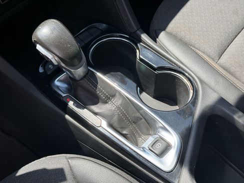 Used 2023 Buick Encore GX Preferred FWD image 23