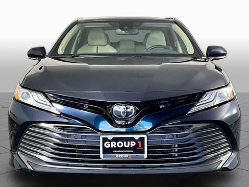 Used 2019 Toyota Camry XLE w/ Driver Assist Package FWD image 4