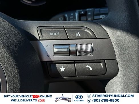 Certified 2025 Hyundai Kona SE image 23