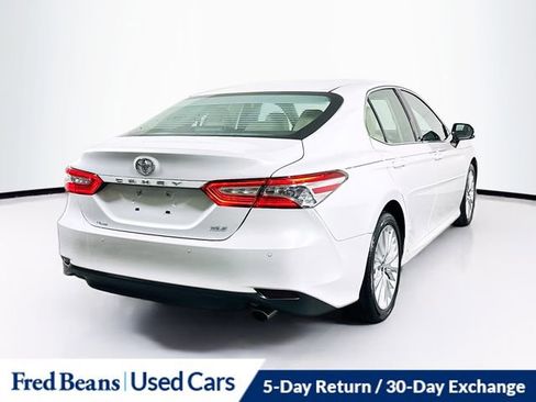 Used 2018 Toyota Camry L image 8