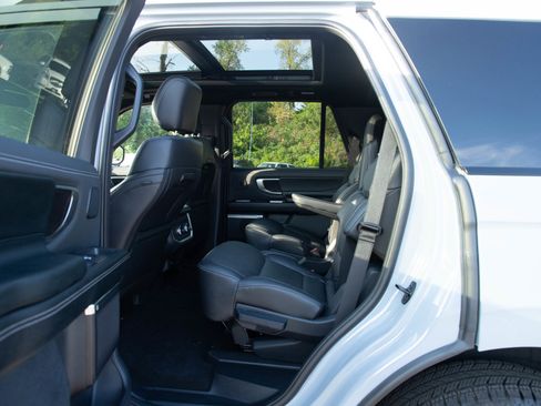 Used 2025 Ford Expedition Platinum w/ Stealth Performance Package AWD/4WD image 22