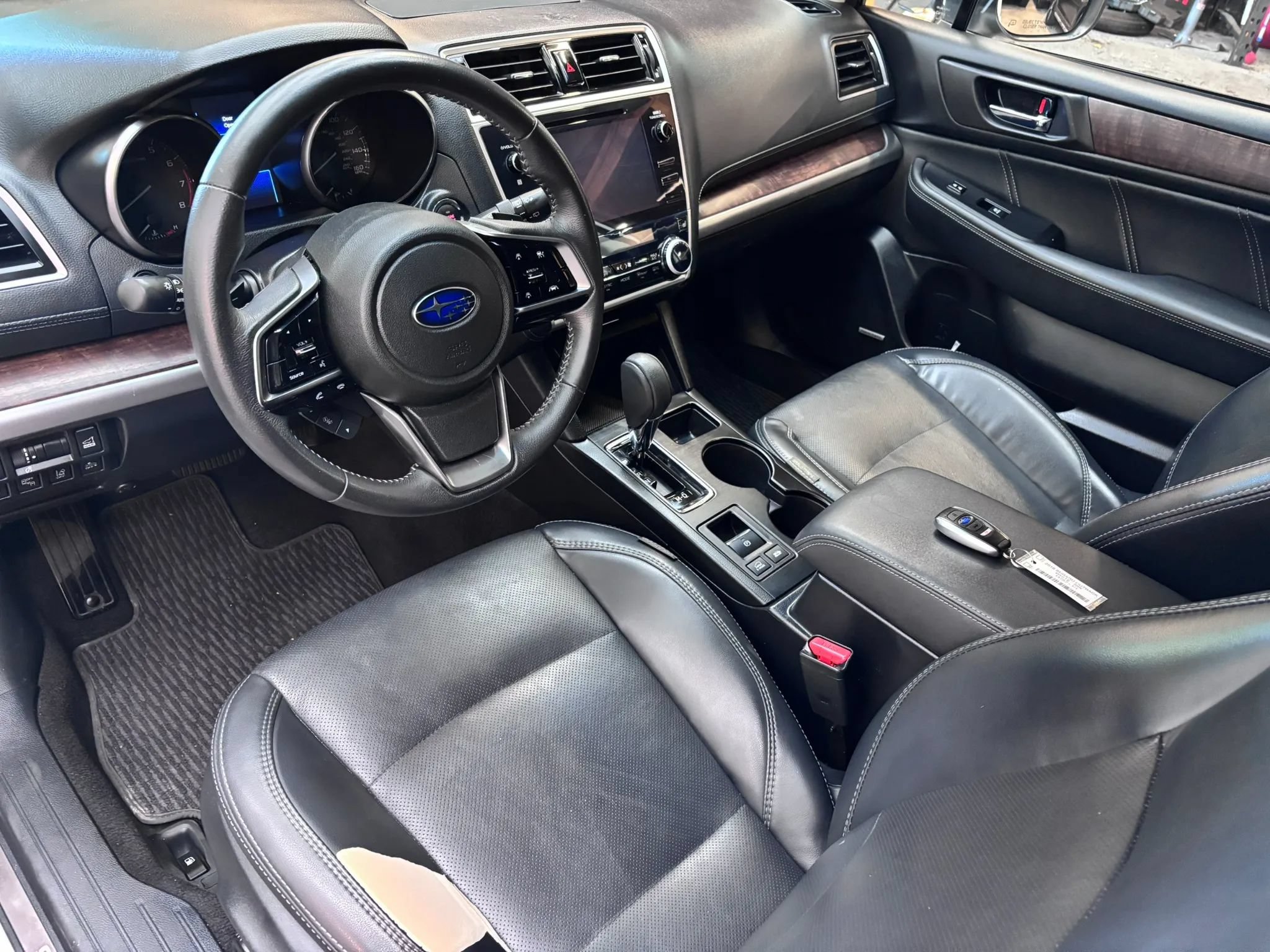 Used 2019 Subaru Outback 3.6R Limited AWD/4WD image 8