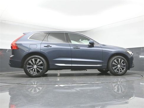 Used 2022 Volvo XC60 B5 Inscription w/ Climate Package image 44