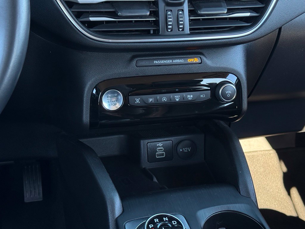 Used 2024 Ford Escape Platinum AWD/4WD image 25