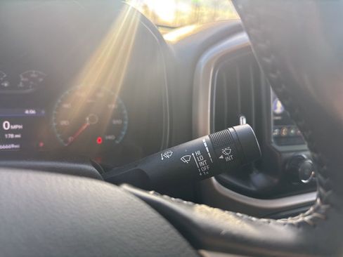 Used 2019 GMC Canyon Denali image 21