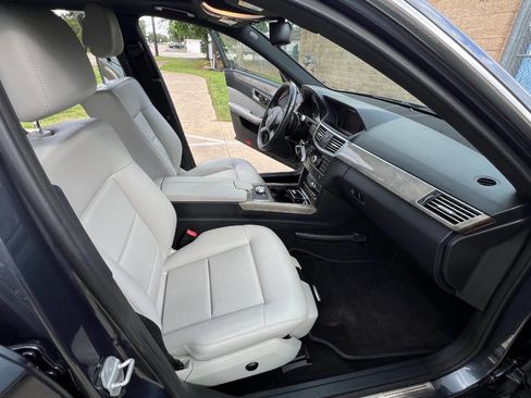 Used 2010 Mercedes-Benz E 350 Sedan image 30