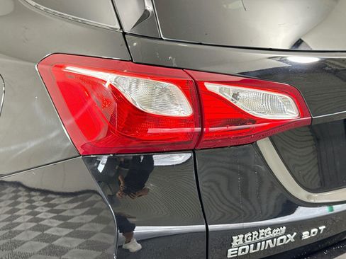 Used 2020 Chevrolet Equinox LT FWD image 36
