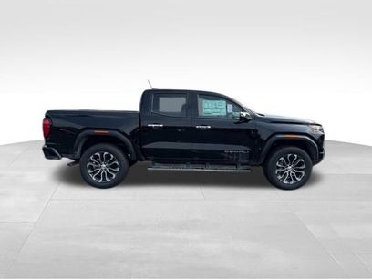 New 2025 GMC Canyon Denali